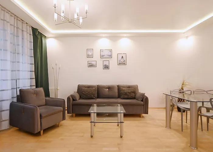 Victus Functional With Parking And Balcony By Noclegi Renters
